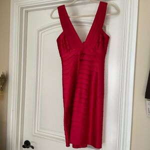 Elegant Red Sleeveless Dress